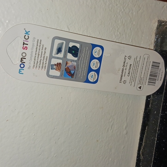 MoMoSTICK - Picture 2 of 4